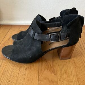 Clark’s Collection black heels